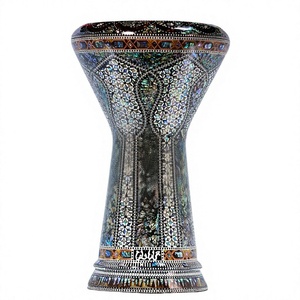 Auténtica Darbuka Gawharet El Fan Peacock Keyhole Sombaty de 23 cm, Pearl Doumbek - Product Image 1