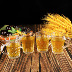 Gobelets en verre transparent gaufré de luxe classiques à succès avec poignée pour boire du thé, du jus, du café - Écologiques et compatibles lave-vaisselle - Product Image 5