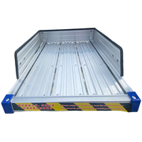 Échelle à plate-forme large mobile en aluminium épaissie de 4 pieds 4 marches avec mains courantes antidérapantes 330lb EN 131 pour l'entretien des machines