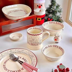 Factory Wholesale Christmas Ceramic Tableware <b>Set</b> Elegant Christmas Ceramic Porcelain Tableware - Product Image 3