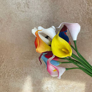 Fleurs artificielles de lys calla en plastique de haute qualité, style réaliste et naturel, faites à la main pour la Saint-Valentin et le Nouvel An - Product Image 3