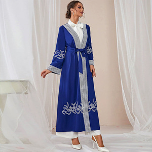 Cardigan à lacets patchwork brodé à manches longues robe longue Abaya femmes robe musulmane - Product Image 4