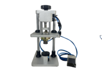 Machine de remplissage de liquide de parfum semi-automatique Ligne de production de bouteilles et flacons en verre pour équipement de fabrication d'eau