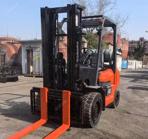 Montacargas Usado de Alta Calidad, Original Japonés, TCM/KOMATSU/MITSUBISHI, Diésel, Toyota FGZN30 DF30 7FD30 8FD30, 3 Toneladas, en Venta - Product Image 4