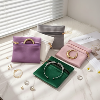 Pochettes à bijoux en velours personnalisées de luxe avec logo imprimé, multi-tailles, sacs zippés pour le rangement de cosmétiques et de bijoux, emballage en gros