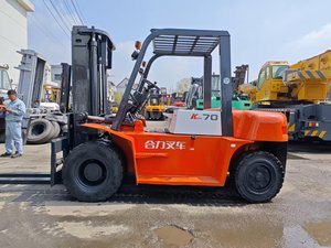 Original Japanese Tcm/Komatsu/T-o-y-o-t-a HELI K70 Trucks Engine 5/7/12 Ton Diesel <b>Used</b> Forklift for Sale IN SHANGHAI - Product Image 5