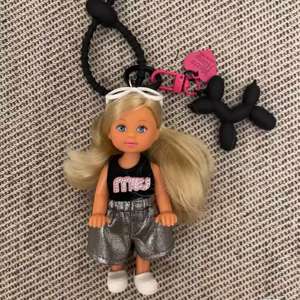 Porte-clés de sac en plastique fait main, design de personnage, poupée <span class=keywords><strong>femme</strong></span> mature vintage mignonne - Product Image 5