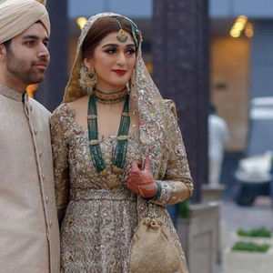 Vestido Kurta Lehenga de Lujo con Cuentas de Cristal Bordadas a Mano |   Elegante Ropa de Boda Paquistaní/India - Product Image 1