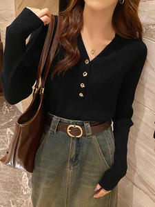 <span class=keywords><strong>Pull</strong></span> rouge <span class=keywords><strong>femme</strong></span> automne et hiver Super belle chemise de fond avec haut en tricot à col en V <span class=keywords><strong>pull</strong></span> tricoté de Noël - Product Image 6