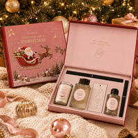 Coffret Cadeau de Noël en Gros : Parfum EDP 100ml, Diffuseur à Bâtonnets, Bougie – Coffret de Luxe 4 Pièces pour Femme, Parfum de Fêtes