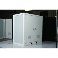 Salle de bain extérieure portable à faible coût, modulaire préfabriquée en panneaux sandwich personnalisés, douche et toilettes