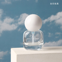 Nouvelle conception de flacon en verre à fond épais blanc avec bouchon à bille pour la pulvérisation de lotion, d'huile essentielle, de fond de teint et de cosmétiques