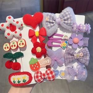 Nuevas Pinzas de Pelo de Peluche Lindas para Niñas 2025, Adorables Broches para Flequillo, Accesorios para el Cabello de Mariposa, Pinzas de Pico de Pato - Product Image 5