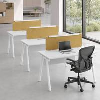 Mobilier de bureau modulaire pour espace de travail ouvert, poste de travail partagé avec cloison en tissu et gestion des câbles