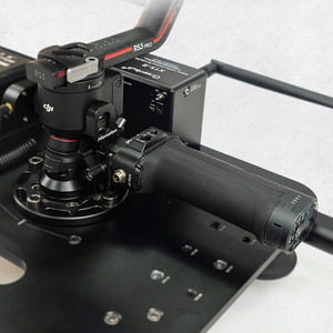 กล้องติดรถ Qingniu XT5 R พร้อมรางเลื่อนคาร์บอนไฟเบอร์ 10 กก. สำหรับการถ่ายทอดสดเกมและสตรีมมิ่ง - Product Image 4