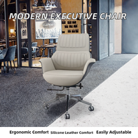 Chaise de bureau de direction de luxe moderne en cuir véritable, ergonomique, confortable, extensible, pour longues sessions, avec base chromée
