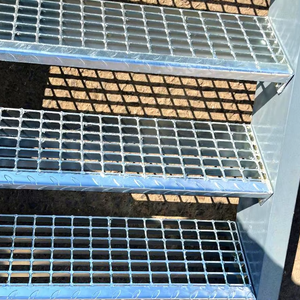 tranchée à haute charge <span class=keywords><strong>de</strong></span> parcs Système <span class=keywords><strong>de</strong></span> drainage <span class=keywords><strong>de</strong></span> mur <span class=keywords><strong>de</strong></span> toiture <span class=keywords><strong>de</strong></span> passerelle durable Grille en acier galvanisée à chaud - Product Image 1