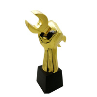 Résine plaquée brillant grandes mains dorées poing trophée jr1 camion trophée personnalisé