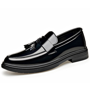 Mocasines de charol para hombre con punta redonda y borlas, sin cordones, para negocios o uso casual, con aumento de altura, suela de goma para todas las estaciones. - Product Image 5