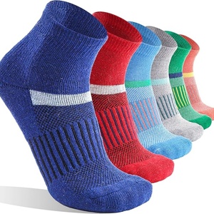 Mens Autumn Youth Hiking Crew <b>Socks</b> <b>Moisture</b> Wicking Breathable Fleece for Outdoor Sports & Performance - Product Image 2