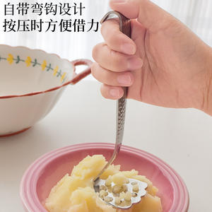 ที่บดอาหารเด็กสแตนเลส Le Creuset เกรด 304 พร้อมด้ามจับแบบตอกลายเพื่อการบดและผสมที่ง่ายดาย - Product Image 3