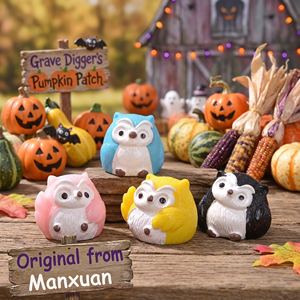 Venta al por mayor: Adornos de resina pintados a mano, estilo Kawaii, con diseño de búho 3D, miniatura, espeluznantes y lindos, con aspecto de caramelo, para decoración de escritorio, regalo de tendencia 2026 - Product Image 1