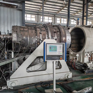 Machine d'occasion Deyang <span class=keywords><strong>Jwell</strong></span> 1200mm pour la fabrication de tuyaux PE avec extrudeuse à vis simple pour projet d'alimentation en eau - Product Image 4