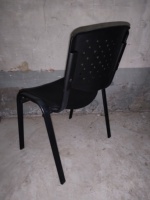 Chaise de conférence empilable en plastique de haute qualité avec dossier pour l'extérieur