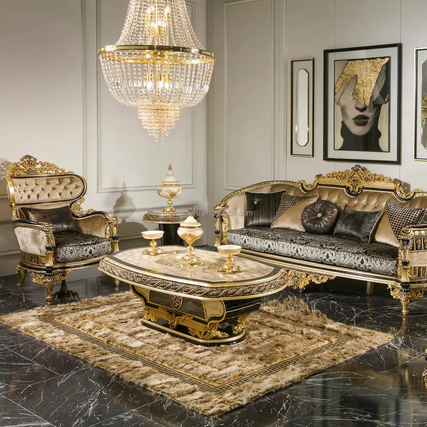 أريكة فاخرة جميلة عالية الجودة منحوتة على الطراز الملكي الفرنسي مجموعة أرائك خشبية ثقيلة مصنوعة يدويًا ملكية وفاخرة
