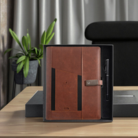 Journal de charge sans fil en cuir PU imprimé UV avec logo personnalisé Batterie externe Nouveauté Coffret de cadeaux d'affaires pour événements Cadeau de marque