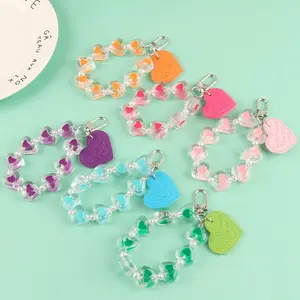 Kawaii Coração Pulseira Pulseira Chaveiro Meninas Telefone Cordão De Pulso Acrílico Coração Claro Frisado Chaveiros Para As Mulheres Encantos Da Bolsa