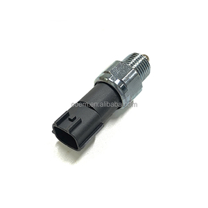 Interrupteur de feux de recul 32006-8S01A pour Nissan Navara D22 D40 Frontier Patrol - Product Image 2