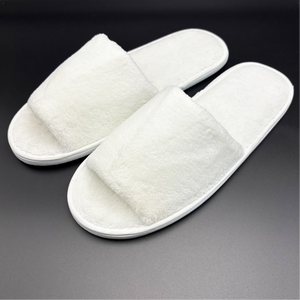 Chaussons jetables en polaire corail à bout ouvert pour spa et hôtel, confortables et douillets, faciles et rapides à enfiler - Product Image 2
