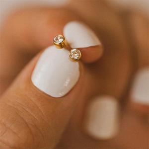 Orecchini a Perno Minimalisti con Cristallo Birthstone in Acciaio Inossidabile Dorato, Zircone Delicato, Gioielli Classici alla Moda per Donna, Idea Regalo - Product Image 4