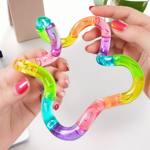 Jouet anti-stress transparent arc-en-ciel, jouet pour les doigts pour enfants, adolescents et adultes - Product Image 1
