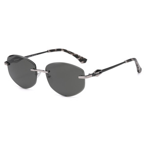 Lunettes de soleil rectangulaires sans monture, légères, verres dégradés, logo personnalisé, unisexe, protection solaire pour adultes, protection UV % - Product Image 5