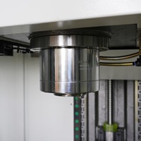 Centre d'usinage CNC robuste VMC1370, fraiseuse verticale haute précision pour le travail des métaux