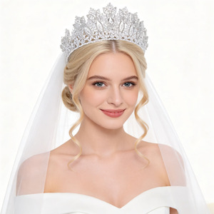 Corona de Reina de Lujo Vintage con Flores de Mariposa y Circones Dorados de Alta Calidad, Tiara de Princesa para Promoción, Aniversario, Accesorios para el Cabello - Product Image 2