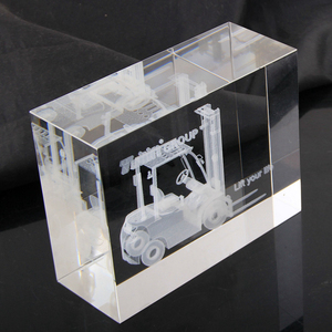 Atacado Personalizado 3D Laser Esculpido Cubo De Vidro UV Impresso Presente Do Negócio Esportes Amor Tema Em Branco Cubos De Cristal Paperweight Modelo - Product Image 6