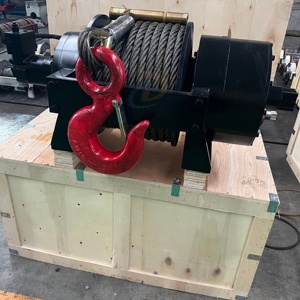 Treuil hydraulique de récupération robuste de 15, 20, 25 et 30 tonnes pour camions de remorquage et rotateurs de grue avec fonction de chute libre à vendre - Product Image 1