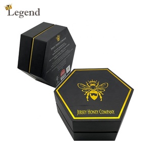 Coffret Cadeau Hexagonal <span class=keywords><strong>de</strong></span> Luxe Noir et Or, Boîte Rigide Vide avec Pot en Verre Hexagonal Transparent pour <span class=keywords><strong>Miel</strong></span>, <span class=keywords><strong>Dattes</strong></span>, Noix, Café, Logo Personnalisé - Product Image 1