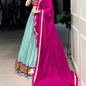 Lehenga Choli Moderno de Diseño con Bordado en Relieve, en Rayón Puro, Ropa Étnica India para Fiestas y Bodas con Pedrería de Alta Calidad - Product Image 1