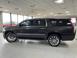 รถเอสยูวี Cadillac Escalade ESV 4x4 ปี 2018 มือสอง พวงมาลัยซ้าย เบาะหนัง กล้องมองหลัง ระดับพรีเมียม หรูหรา 4 ประตู ระบบควบคุมอุณหภูมิในห้องโดยสาร พร้อมระบบ On-Star ไฟ LED - Product Image 5