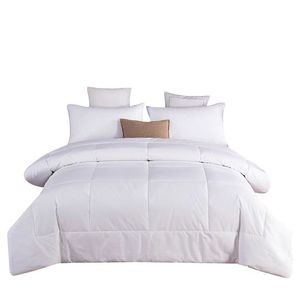 Piumino Imbottito in Cotone e Poliestere Bianco Puro, Anti-piuma, per Quattro Stagioni, per Hotel e B&B - Product Image 1