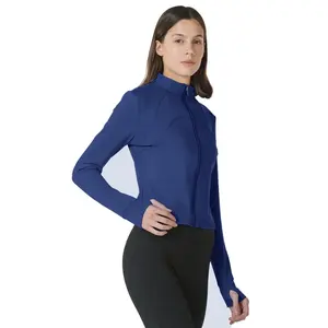 Chaqueta de manga larga ajustada y cálida - Product Image 3