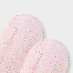 Concevez vos propres chaussettes personnalisées en coton imprimé et brodé, chaussettes OEM avec logo brodé, logo personnalisé sur mesure, chaussettes de sport pour hommes - Product Image 4