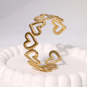 Bracciale Apribile di Moda di Alta Gamma, Placcato in Oro 18k, Braccialetti a Forma di Cuore in <span class=keywords><strong>Acciaio</strong></span> Inossidabile per Donne - Product Image 3