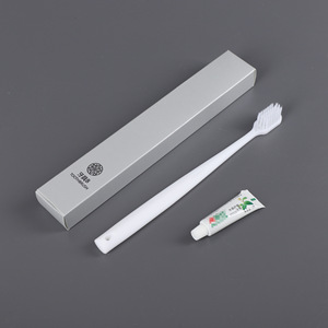 All'ingrosso personalizzato Airbnb usa e getta pantofole Set di lavaggio <span class=keywords><strong>Hotel</strong></span> di lusso bagno Shampoo articoli da toeletta - Product Image 3