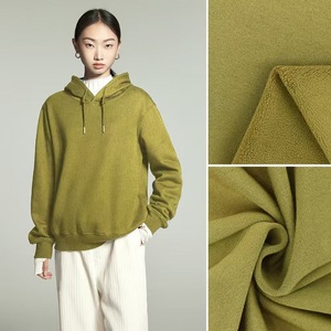 ผ้าสเวตเชิ้ตคุณภาพสูง ขายส่ง 95% โพลีเอสเตอร์ 5% สแปนเด็กซ์ ผ้ากำมะหยี่สีม่วงมะเขือเทศ หน้าเดียว อุ่นสบาย - Product Image 1