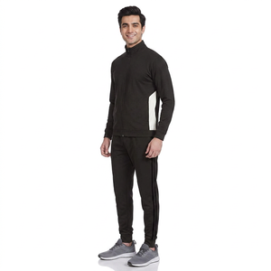 Traje Deportivo Personalizado de Poliéster para Hombre 2026, Ropa Deportiva de Invierno por Proveedor Pakistaní - Product Image 1